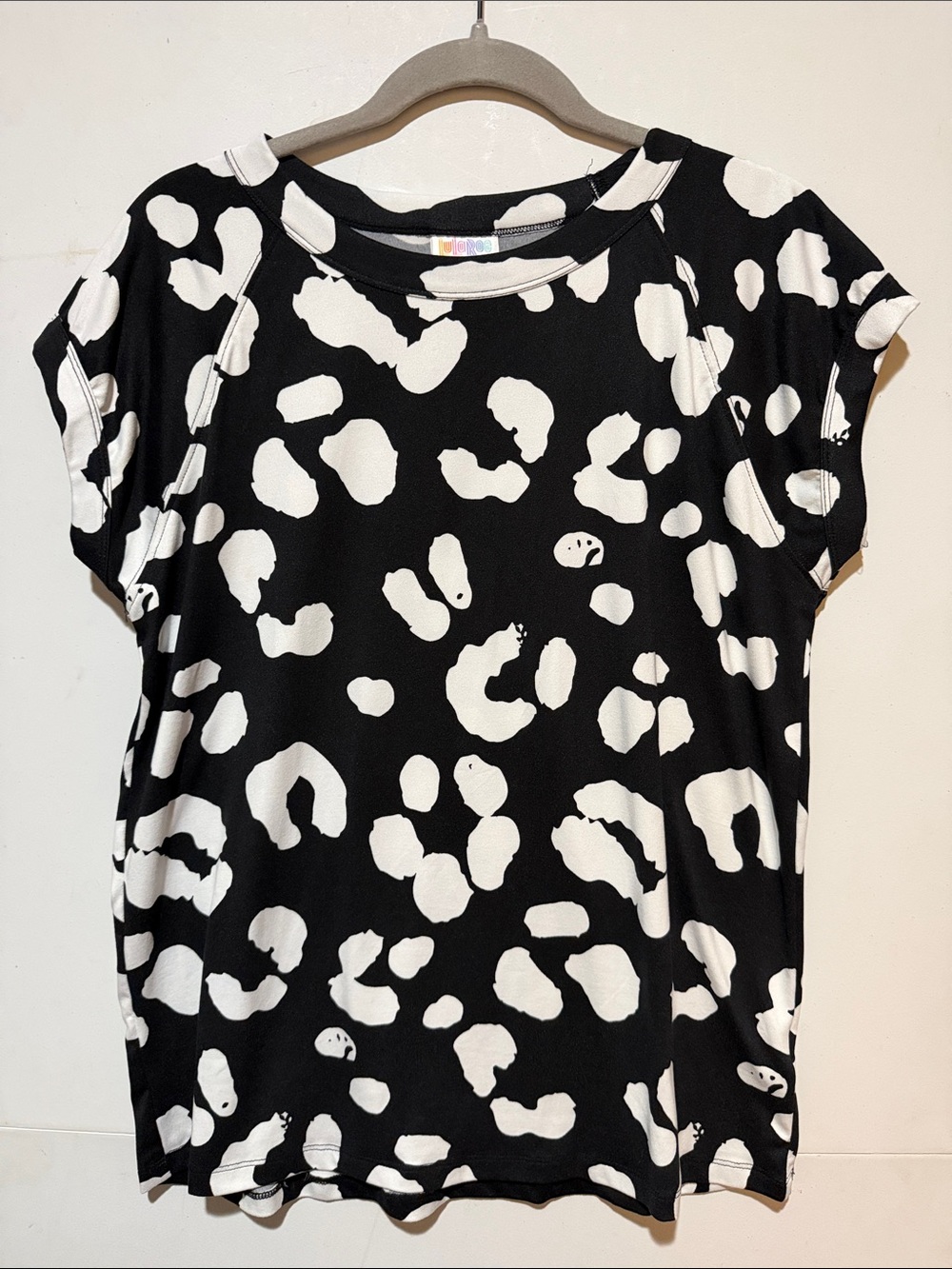LuLaRoe Ashley Black and White animal print Short Sleeve Top